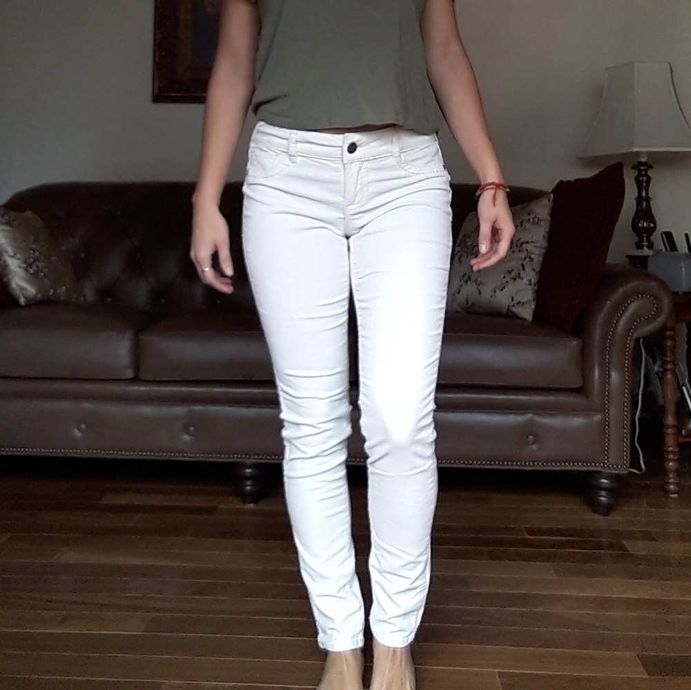 LAST CHANCE White courduroy jeans